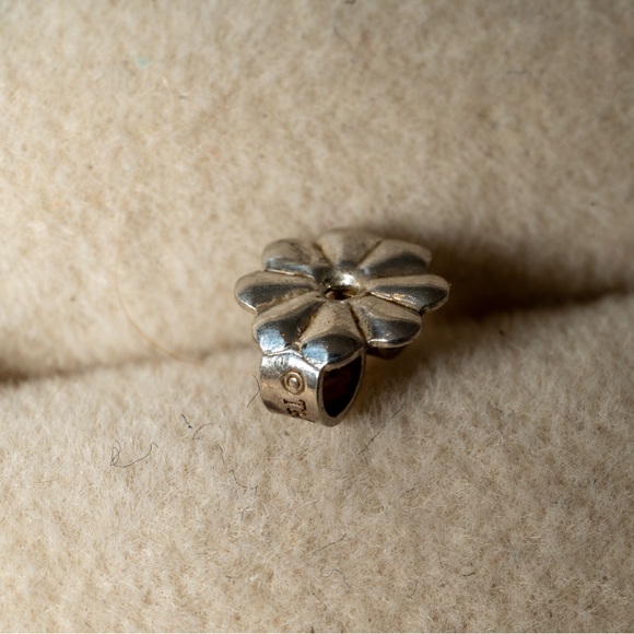 Tiffany & Co. Frank Gehry Nature Fish Stud Earrings - Picture 5 of 6